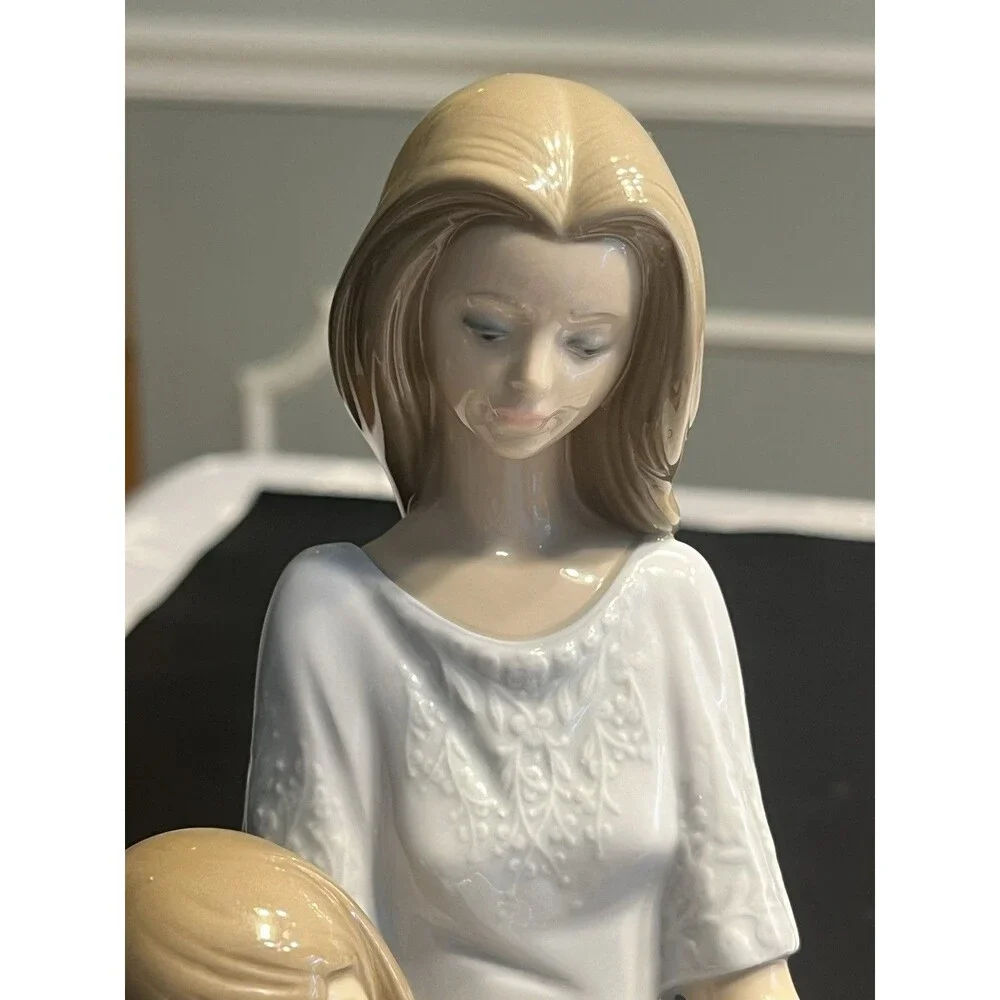Lladro #5457 BEDTIME STORY Figurine Mother Daughter PERFECT CONDITION!